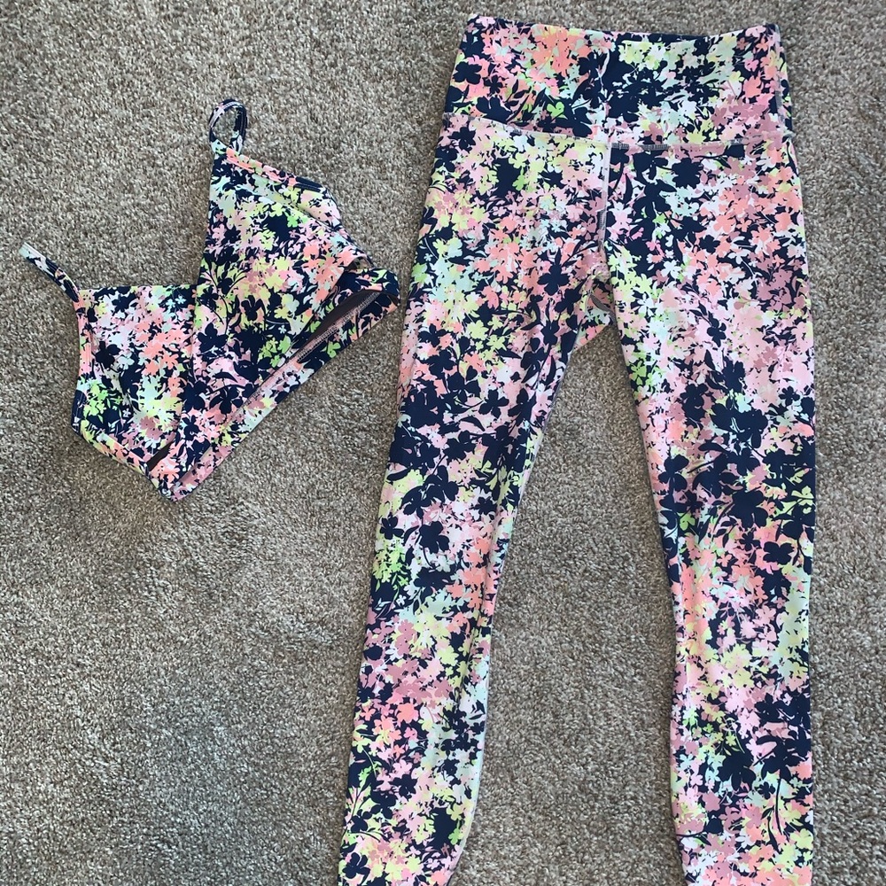 Fabletics pants and sports bra set